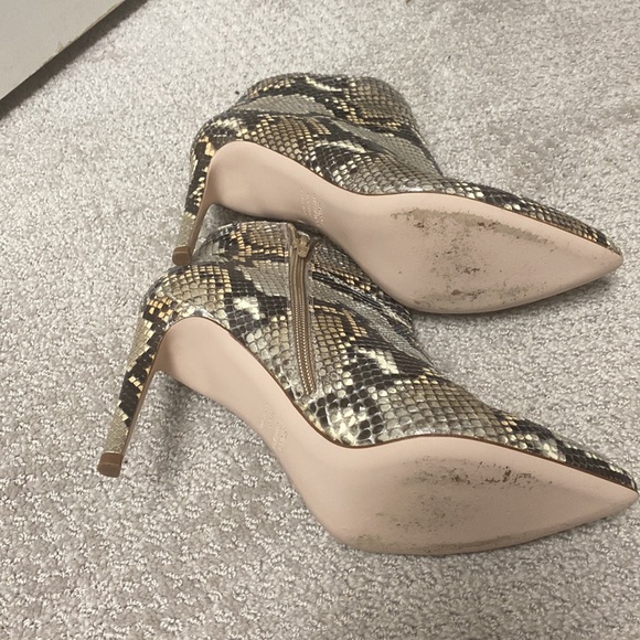 Stuart Weitzman python boots - Picture 7 of 7